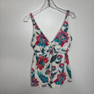 Beach House Swim Floral Twist Front Tankini Top Size 10